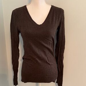 Mossimo lightweight Fitted Brown V-Neck Women's sweater